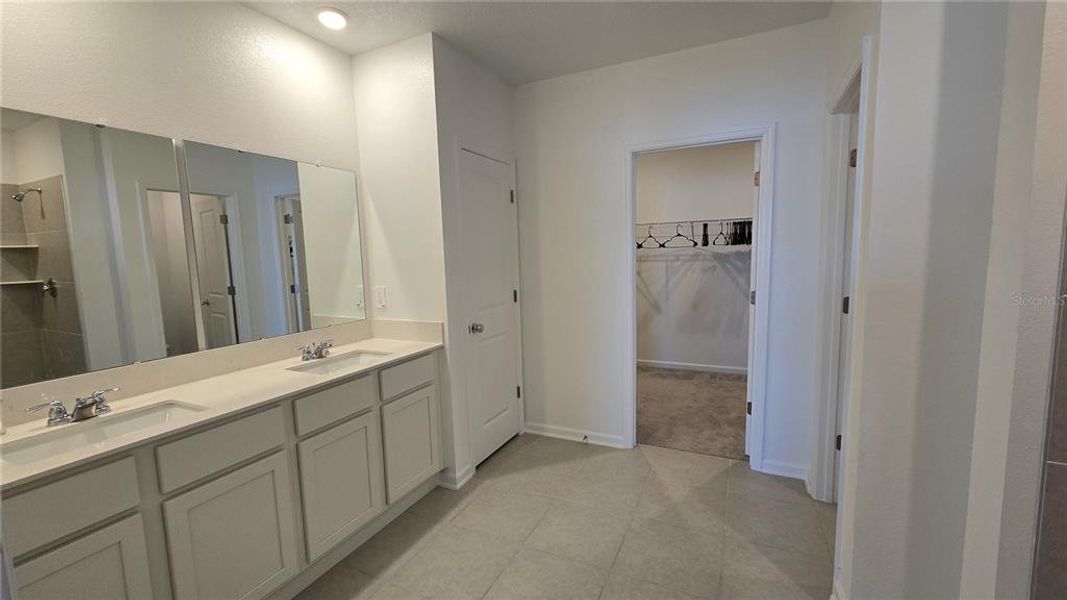 Furnished interior view inside a new home in , Kissimmee (Image 11).