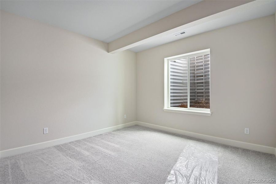 Spacious, unfurnished interior of a new home in Ensemble at The Aurora Highlands, Aurora (Image 28).