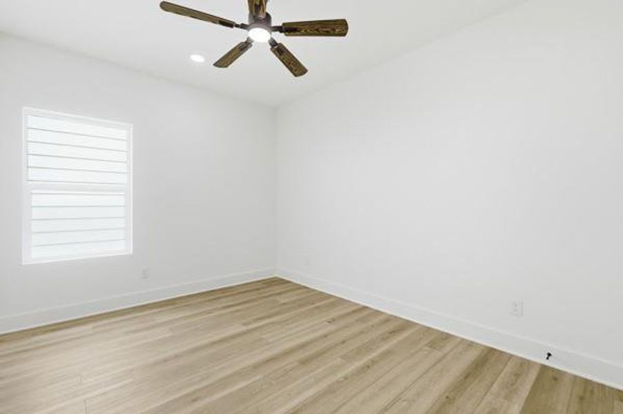 Spacious, unfurnished interior of a new home in , Houston (Image 17).