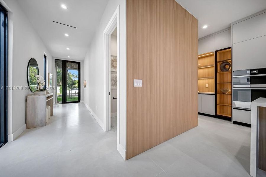 Image 84 of a home in .