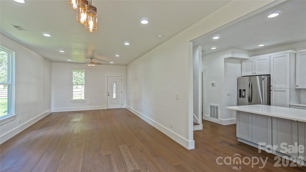 Spacious, unfurnished interior of a new home in , Charlotte (Image 15).