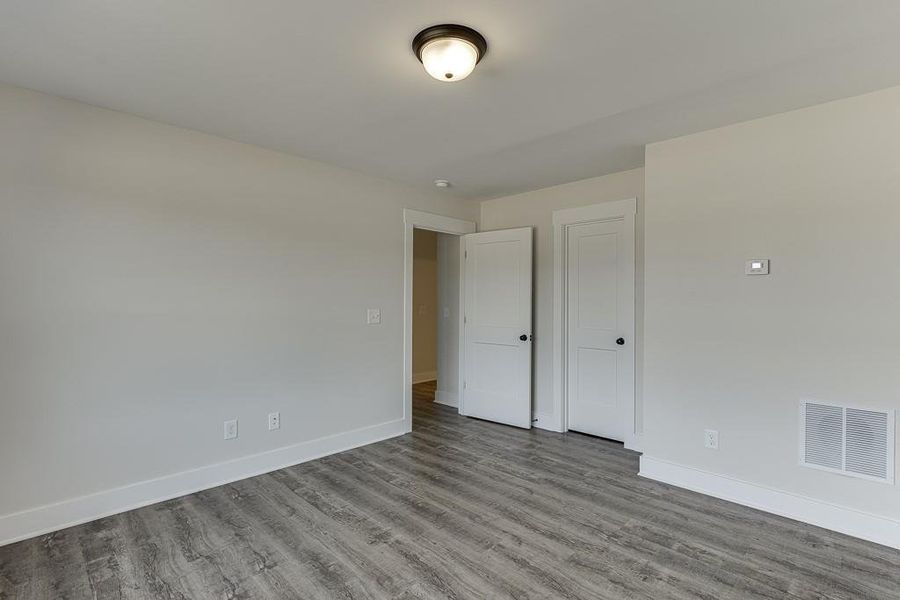 Spacious, unfurnished interior of a new home in , Hartwell (Image 39). Spacious, unfurnished interior of a new home in , Hartwell (Image 39).