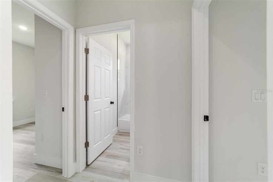 Spacious, unfurnished interior of a new home in , Dunnellon (Image 37). Spacious, unfurnished interior of a new home in , Dunnellon (Image 37).