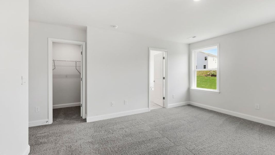 Spacious, unfurnished interior of a new home in Briargate, Fountain Inn (Image 32).