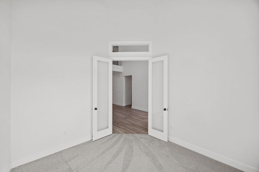 Spacious, unfurnished interior of a new home in The Colony, Bastrop (Image 29).
