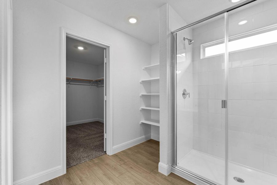 Image 33 of a home in Riverview.