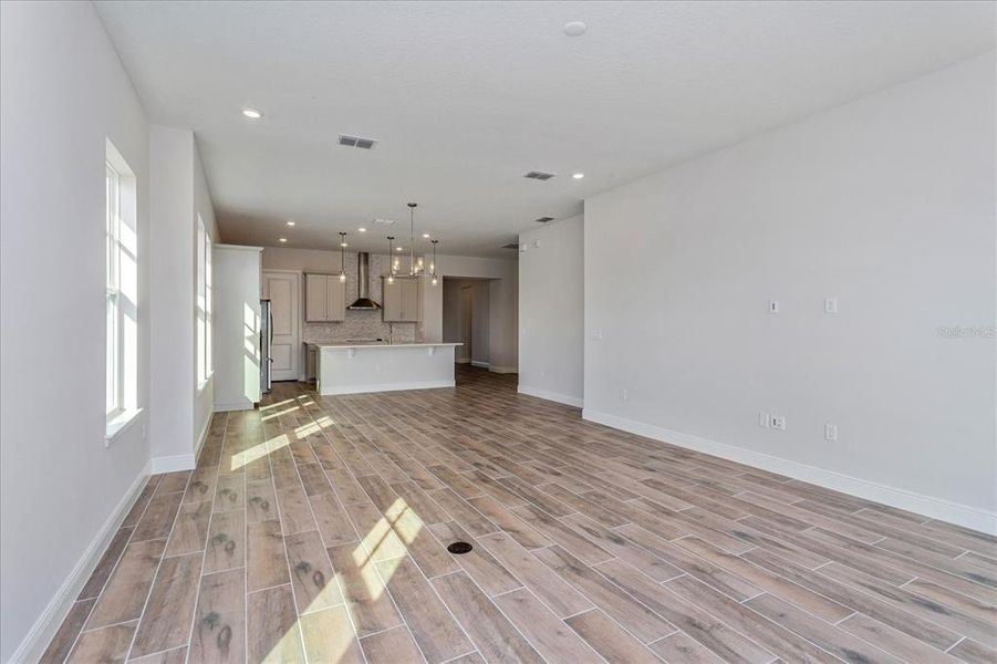Spacious, unfurnished interior of a new home in Laureate Park at Lake Nona, Orlando (Image 18).