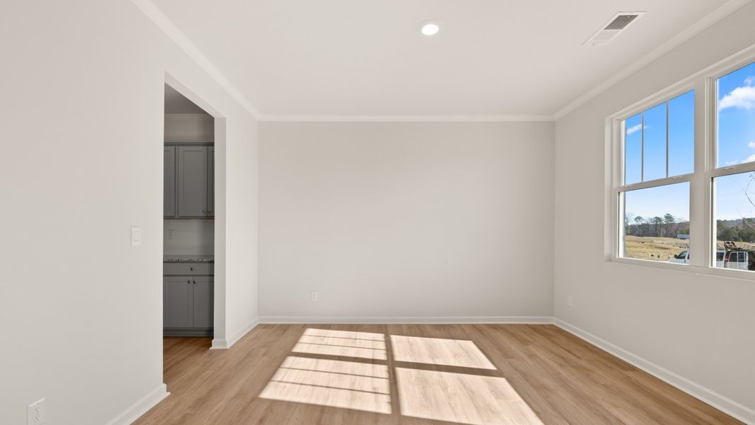 Representative unfurnished interior of a home built from the Halton by D.R. Horton in Northwoods at Mirror Lake, Villa Rica (Image 15).