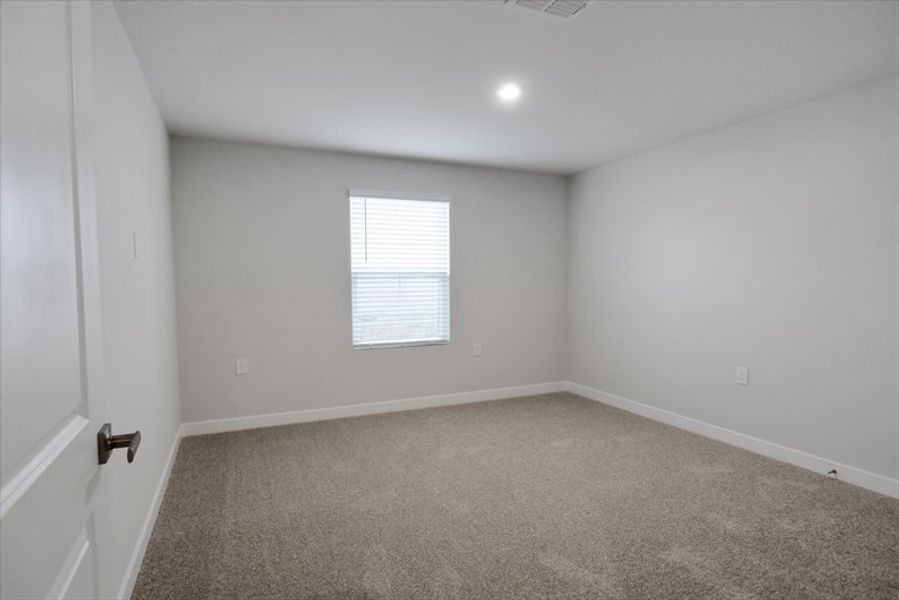 Spacious, unfurnished interior of a new home in Everly, Spartanburg (Image 16).