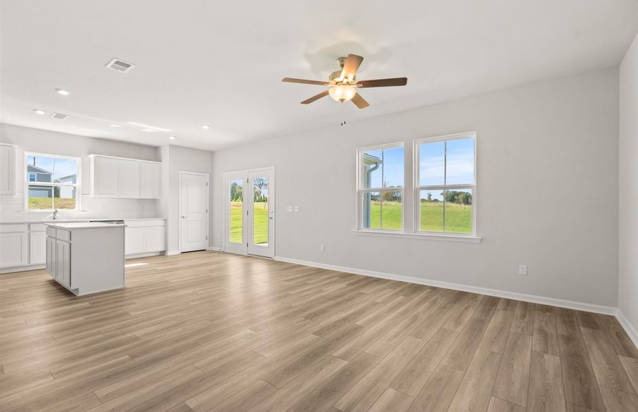 Spacious, unfurnished interior of a new home in Crestview, Spartanburg (Image 22). Spacious, unfurnished interior of a new home in Crestview, Spartanburg (Image 22).