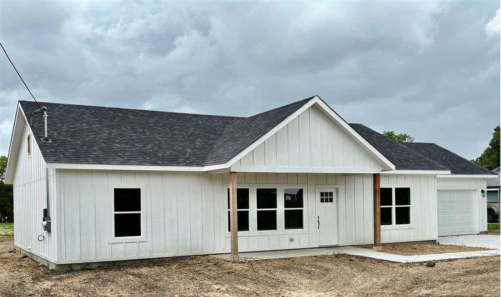 Exterior details and patio area of a home in , Lone Oak (Image 3).