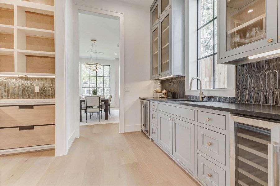 Furnished interior view inside a new home in , Houston (Image 31). Furnished interior view inside a new home in , Houston (Image 31).