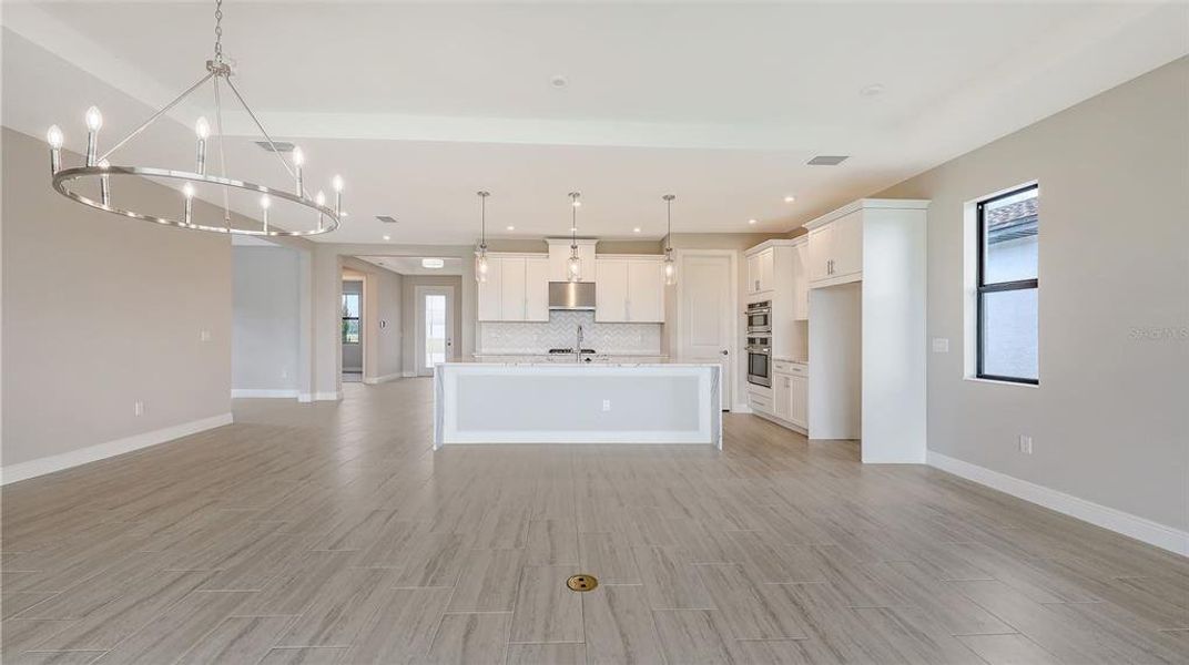 Spacious, unfurnished interior of a new home in Woodland Preserve, Parrish (Image 37).