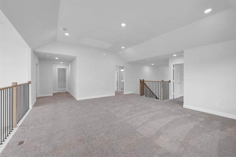 Spacious, unfurnished interior of a new home in Aster Park, McKinney (Image 30).