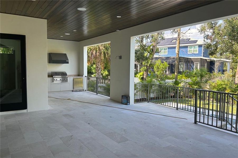 Lanai | 8/25/2025 Lanai | 8/25/2025