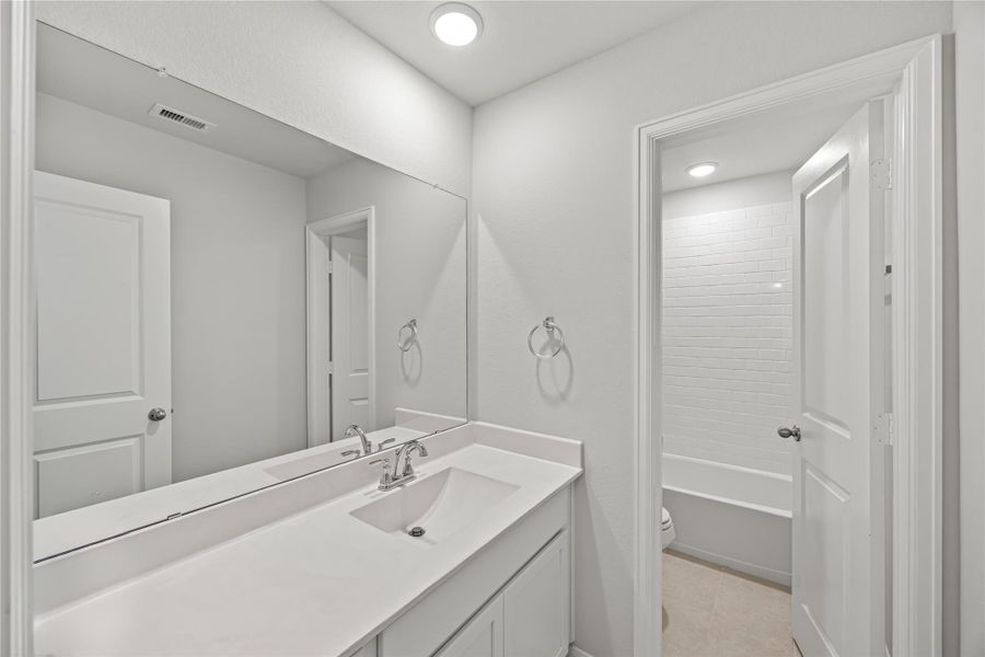 Furnished interior view inside a new home in River Ranch Meadows, Dayton (Image 14). Furnished interior view inside a new home in River Ranch Meadows, Dayton (Image 14).