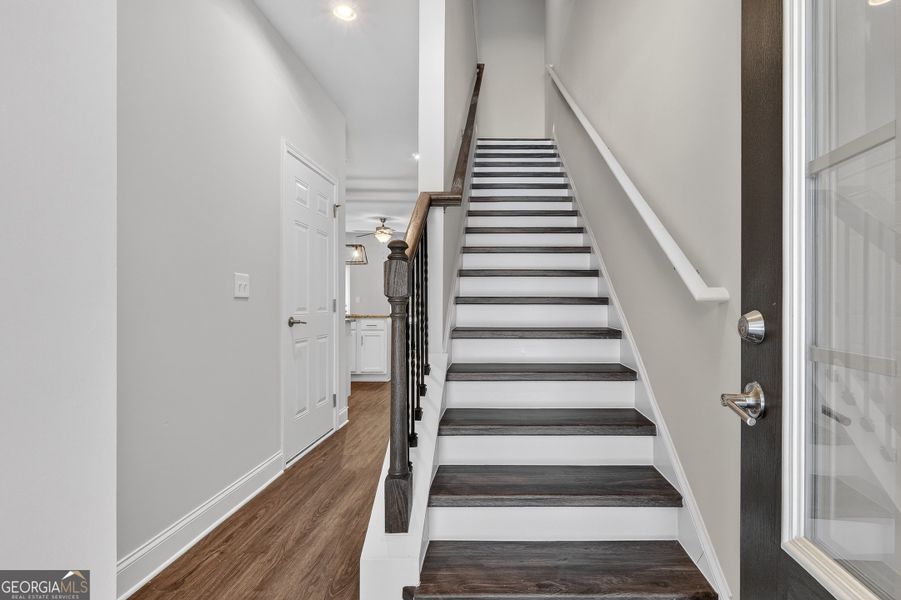Spacious, unfurnished interior of a new home in Morning Creek Forest, Atlanta (Image 8).