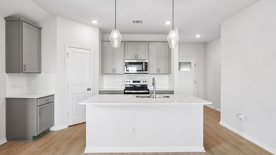 Furnished interior view inside a new home in Thunder Rock, Marble Falls (Image 5).