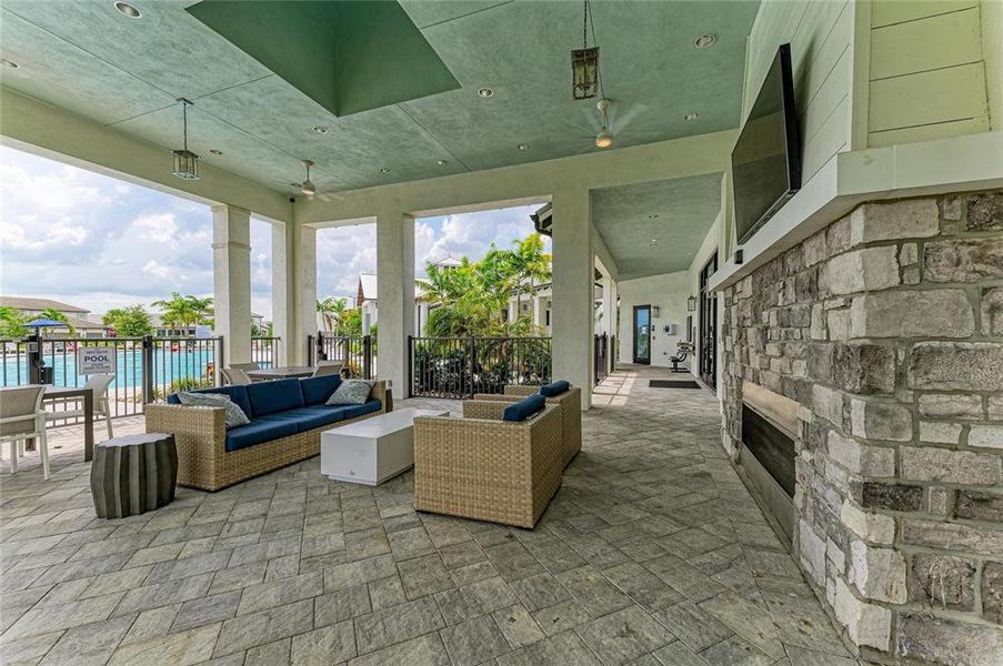 Exterior details and patio area of a home in , Lakewood Ranch (Image 30).