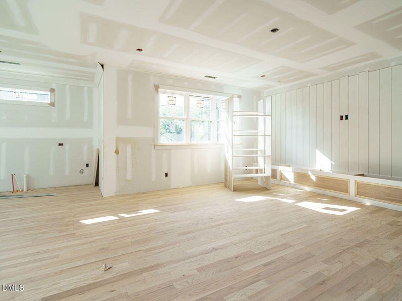 033-1280x960-bonus-room