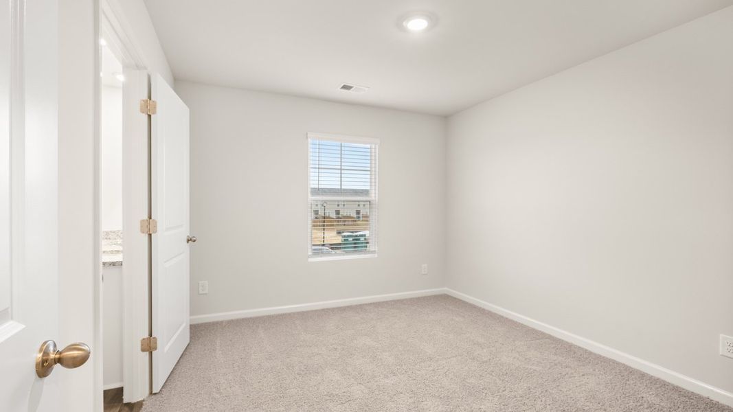 Spacious, unfurnished interior of a new home in Laurel Park Townhomes, Hephzibah (Image 22).