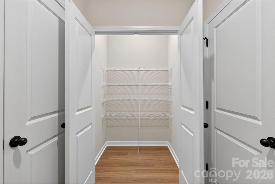 Spacious, unfurnished interior of a new home in Stagecoach Station, Gastonia (Image 16).