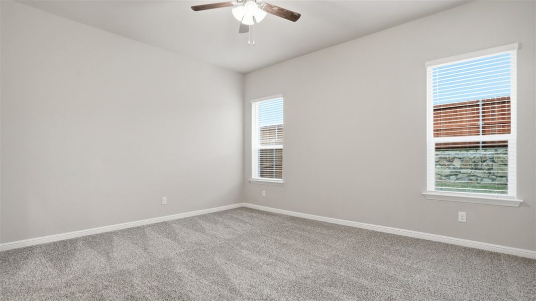 Spacious, unfurnished interior of a new home in Eden Ranch, Arlington (Image 17).