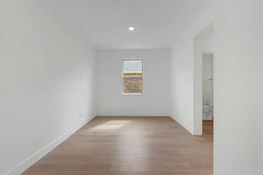 Spacious, unfurnished interior of a new home in Heritage Ranch, Sherman (Image 20). Spacious, unfurnished interior of a new home in Heritage Ranch, Sherman (Image 20).