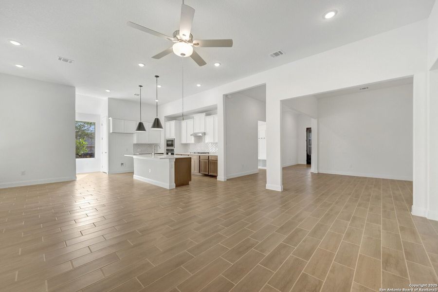 Spacious, unfurnished interior of a new home in Everly Estates, San Antonio (Image 11). Spacious, unfurnished interior of a new home in Everly Estates, San Antonio (Image 11).