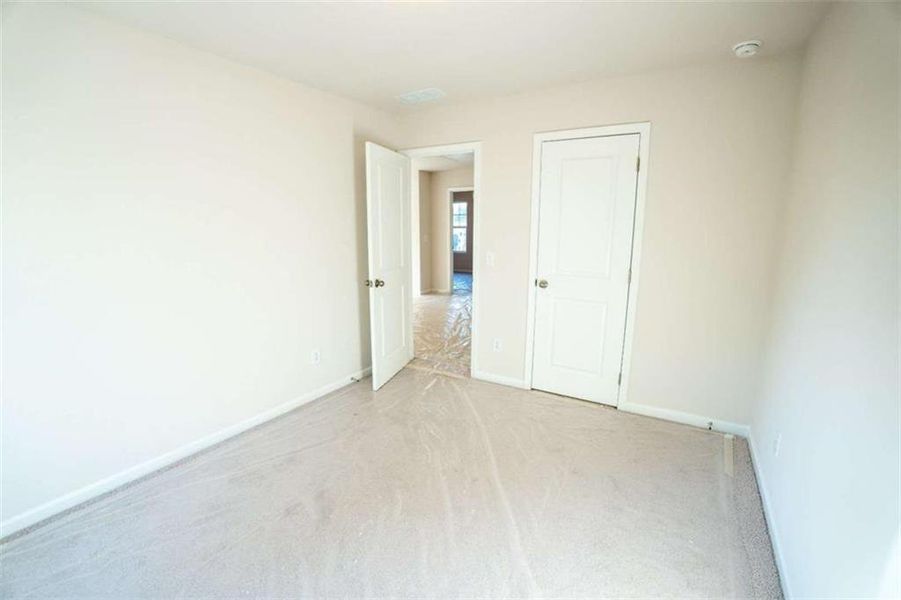 Spacious, unfurnished interior of a new home in Creekside Landing, Dallas (Image 23). Spacious, unfurnished interior of a new home in Creekside Landing, Dallas (Image 23).