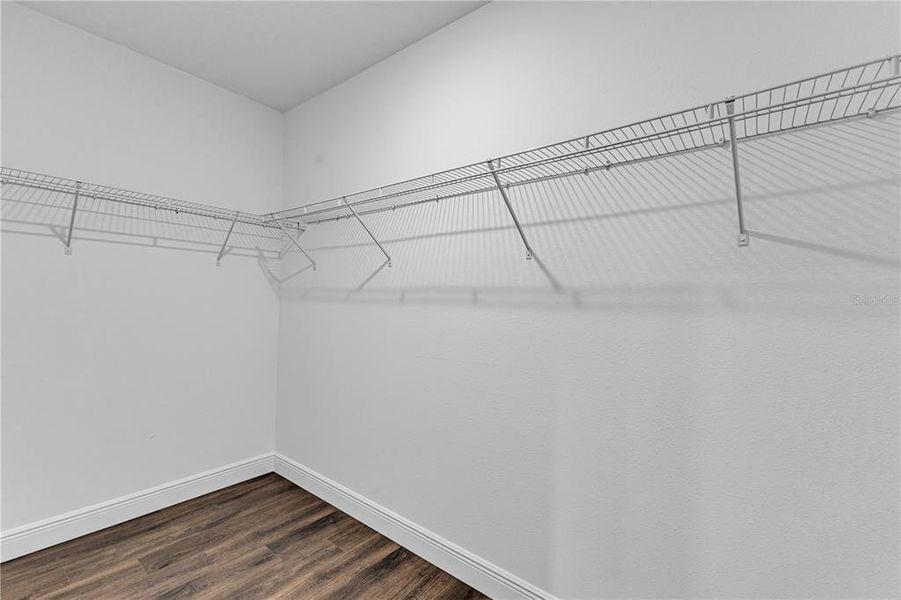 Spacious, unfurnished interior of a new home in , Deland (Image 26).