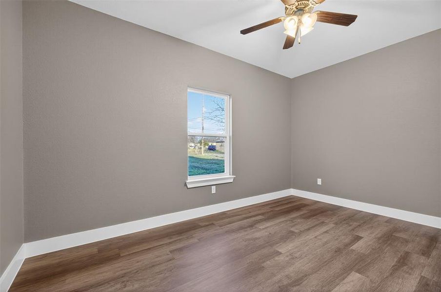 Spacious, unfurnished interior of a new home in , Mineral Wells (Image 14).