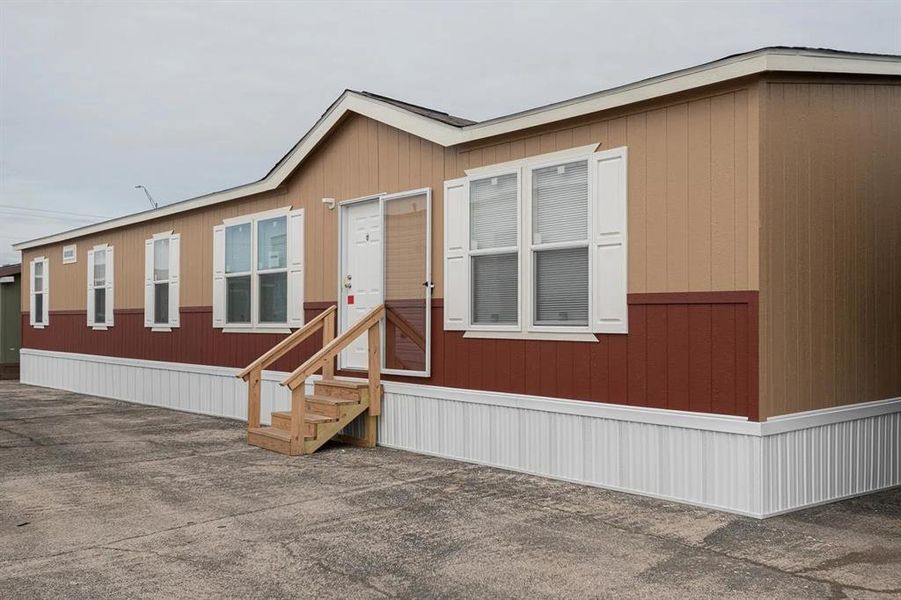 View of manufactured / mobile home