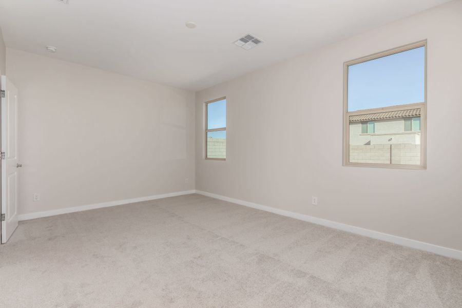 Spacious, unfurnished interior of a new home in Sunrise, Surprise (Image 21).