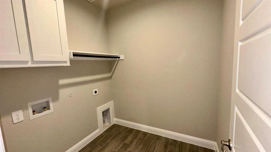 Spacious, unfurnished interior of a new home in Eagle Creek, Denton (Image 12). Spacious, unfurnished interior of a new home in Eagle Creek, Denton (Image 12).