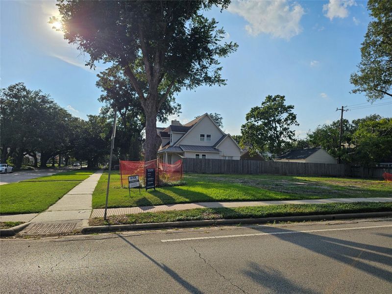 Image 6 of a home in . Image 6 of a home in .