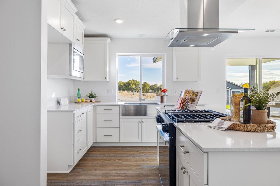 Furnished interior view inside a new home in Feather Ridge, Redmond (Image 19).
