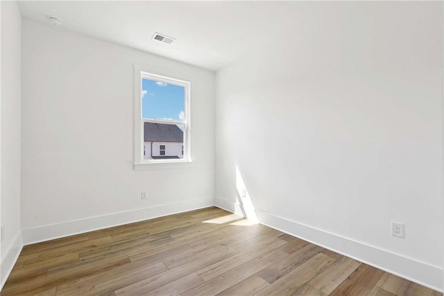 Spacious, unfurnished interior of a new home in Park Vue, Atlanta (Image 22).
