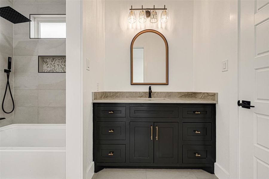 Furnished interior view inside a new home in , Conroe (Image 5).