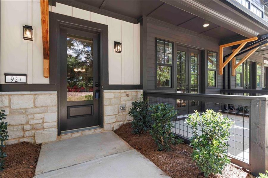 Image 15 of a home in Serenity.