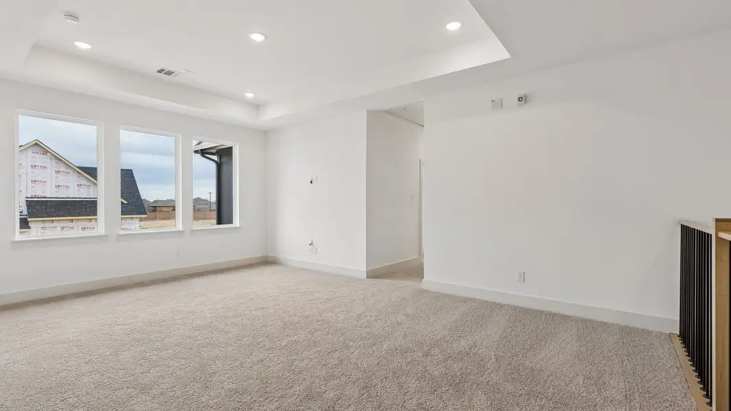 Representative unfurnished interior of a home built from the Colton by Southgate Homes in The Reserve at Watters, Allen (Image 32).