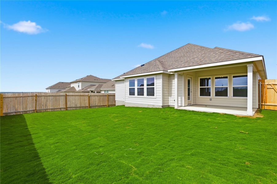 Exterior details and patio area of a home in Calumet, Jarrell (Image 17).