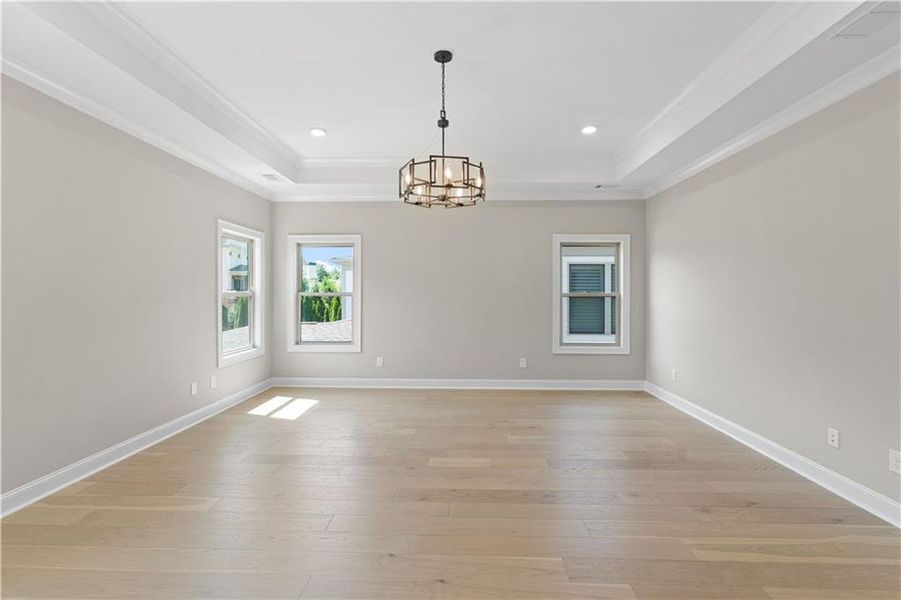 Spacious, unfurnished interior of a new home in Bellwyn, Johns Creek (Image 41).