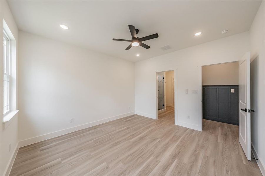 Spacious, unfurnished interior of a new home in , Fort Worth (Image 27). Spacious, unfurnished interior of a new home in , Fort Worth (Image 27).