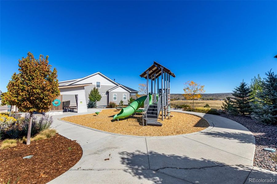 Community amenities in , Littleton (Image 26).