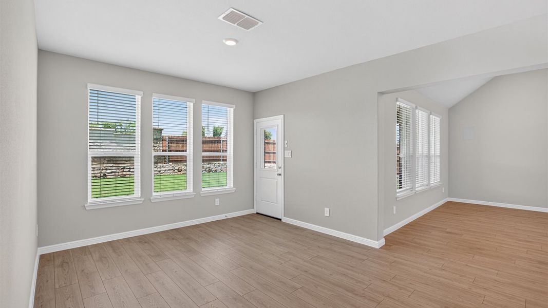 Representative unfurnished interior of a home built from the Wimberley by D.R. Horton in Lakeview Pointe, Midlothian (Image 23).