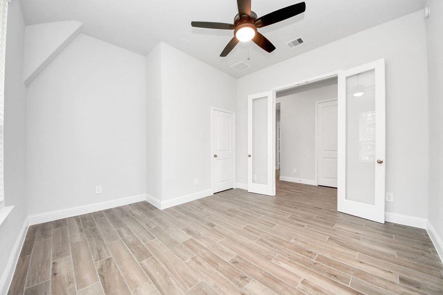 Spacious, unfurnished interior of a new home in Timber Hollow: Heritage Collection, Magnolia (Image 24).