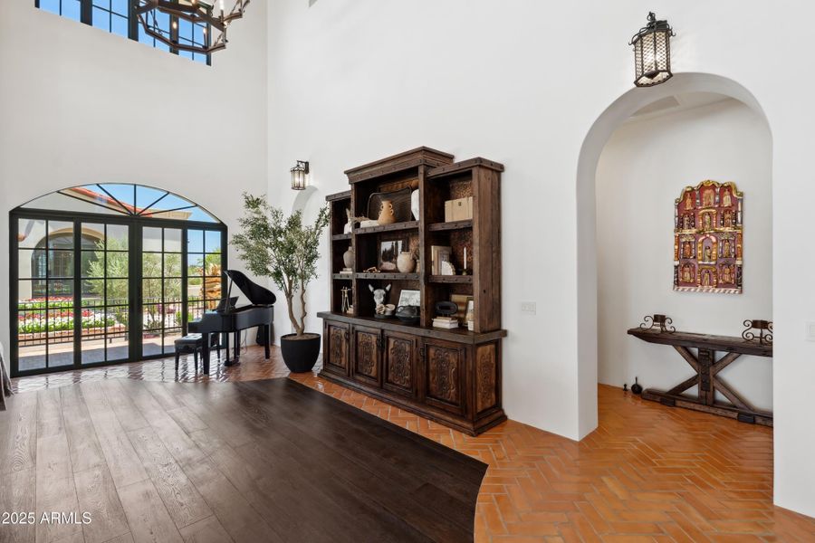 28 - Living Room 28 - Living Room