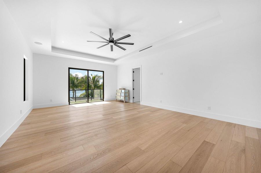 Spacious, unfurnished interior of a new home in , Jupiter (Image 50).