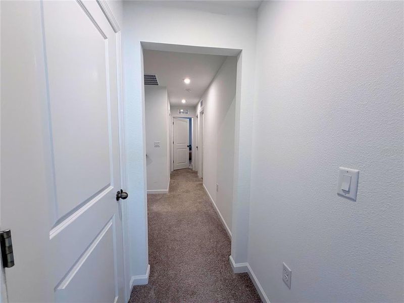 Spacious, unfurnished interior of a new home in , Kissimmee (Image 21).